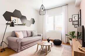 UPSTREET Delightful 1BD Apt in Plaka