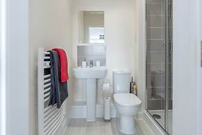 Harrow City Apartment
