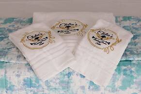 Clelia's Boutique Rooms & Suites