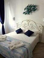 Clelia's Boutique Rooms & Suites