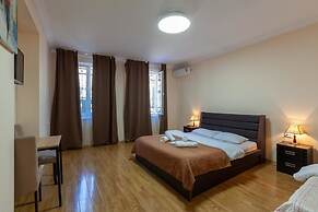 Hotel Nine