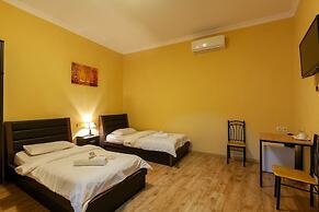 Hotel Nine