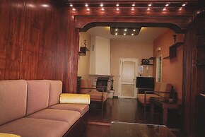 Mountain View Cedars