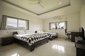 Duke's Den Resort