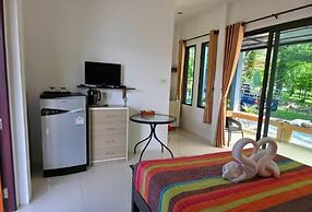 Palmthien Pool Villa Aonang