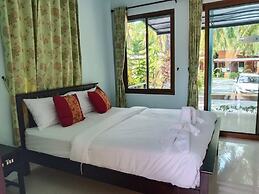 Palmthien Pool Villa Aonang