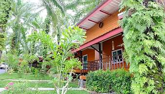 Palmthien Pool Villa Aonang