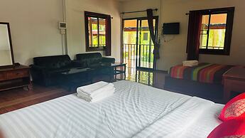 Palmthien Pool Villa Aonang