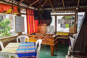 Hostal Santa Cruz Backpackers