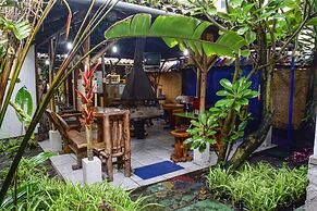 Hostal Santa Cruz Backpackers