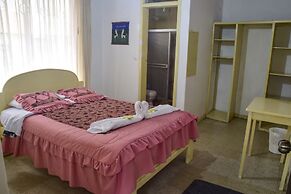 Hostal Santa Cruz Backpackers