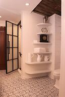 Belmont Blvd Bed and Breakfast