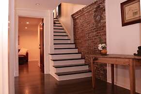 Belmont Blvd Bed and Breakfast