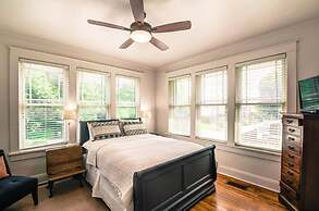 Belmont Blvd Bed and Breakfast