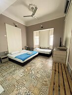 Casa Avelina Boutique Hostel