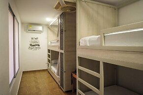 Casa Avelina Boutique Hostel