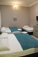 Casa Avelina Boutique Hostel