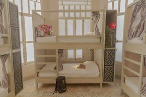 Casa Avelina Boutique Hostel