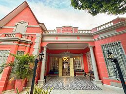 Casa Avelina Boutique Hostel