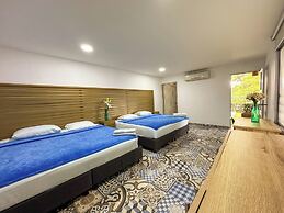 Casa Avelina Boutique Hostel