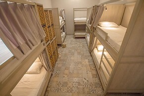 Casa Avelina Boutique Hostel