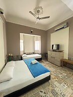 Casa Avelina Boutique Hostel