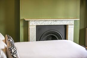 Nightcap at Exeter Hotel