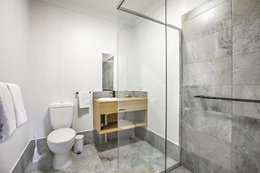 Nightcap at Exeter Hotel