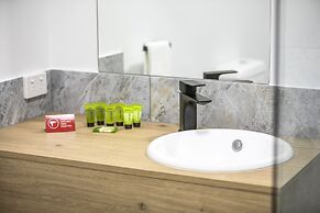 Nightcap at Exeter Hotel