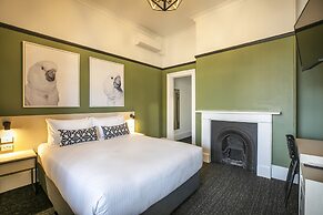 Nightcap at Exeter Hotel