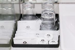 Prague Saigon Airport Hotel