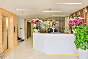 Prague Saigon Airport Hotel