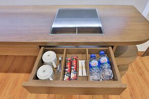 Prague Saigon Airport Hotel