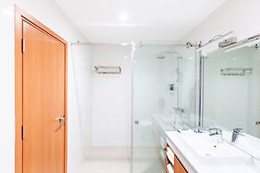 Prague Saigon Airport Hotel