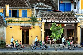 Uptown Hoi An Hotel
