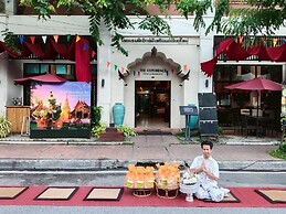 The Experience Walking Street Chiang Mai