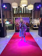 The Experience Walking Street Chiang Mai