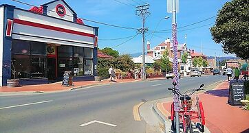 Three Beaches - Chic Eco Home Tasmania