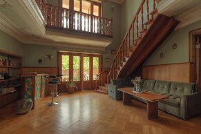 Guest House Top Floor