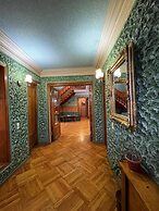 Guest House Top Floor