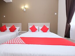 Super OYO 43935 Mancalin Hotel