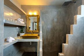 Pasithea Luxury Suites