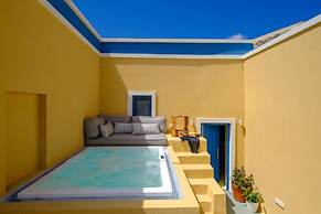 Pasithea Luxury Suites