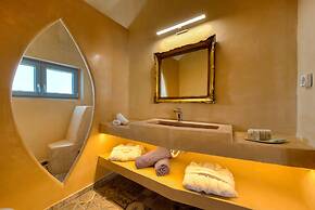 Pasithea Luxury Suites