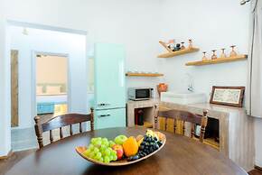 Pasithea Luxury Suites