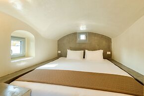 Pasithea Luxury Suites