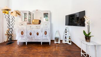 Pasithea Luxury Suites