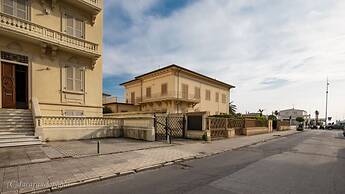 Lido Beach Apartment