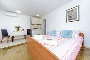 Guest House Rooms Rose