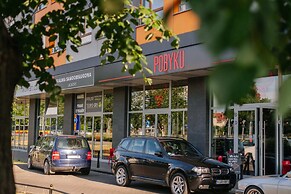 Stare Bielany 2-Bedroom Apartment